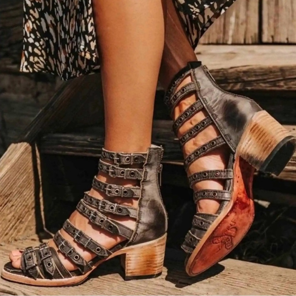 {Freebird by Steven}Casandra Strappy Sandals - Picture 2 of 15